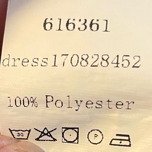 Size women’s medium flowy, versatile crane dress. - Picture 6 of 8